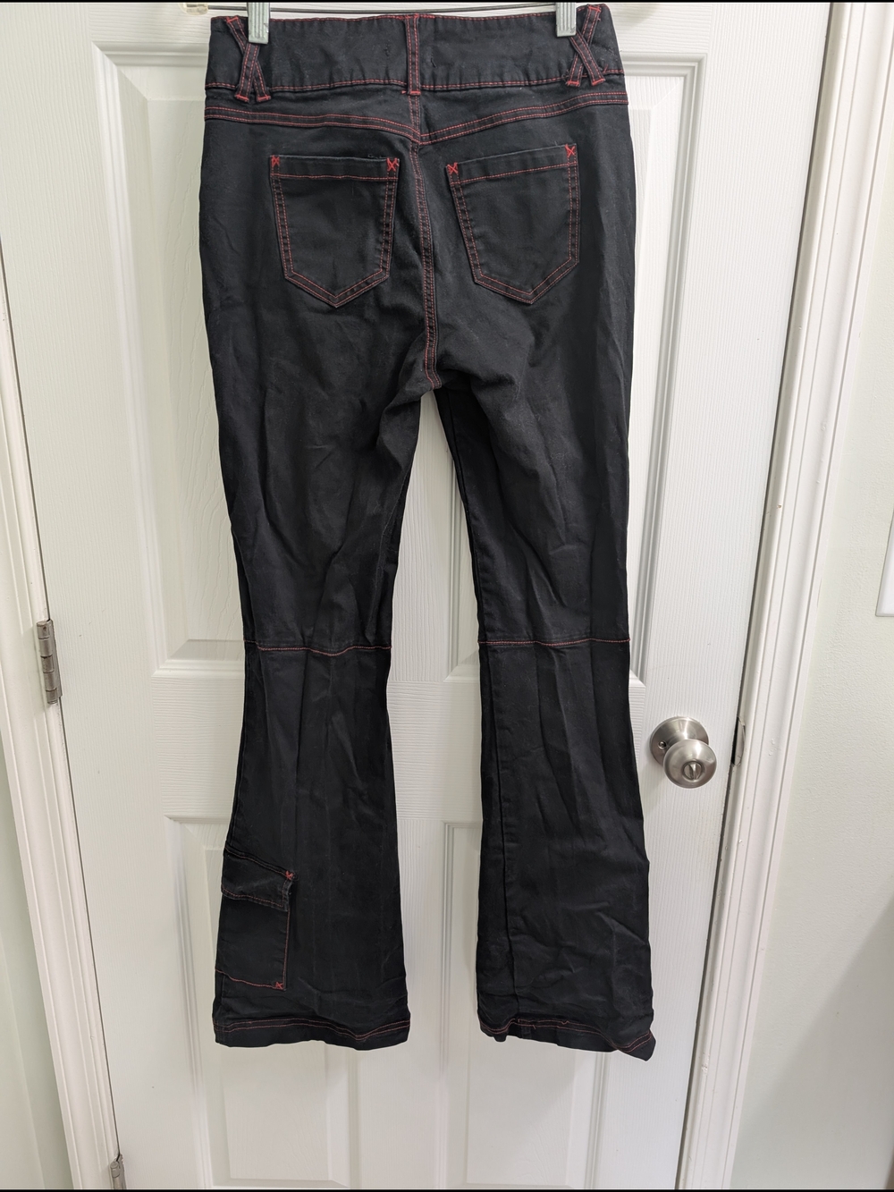 Hot Topic Black Flared Cargo Pants with Red Stitching Size 3 - Picture 2 of 4